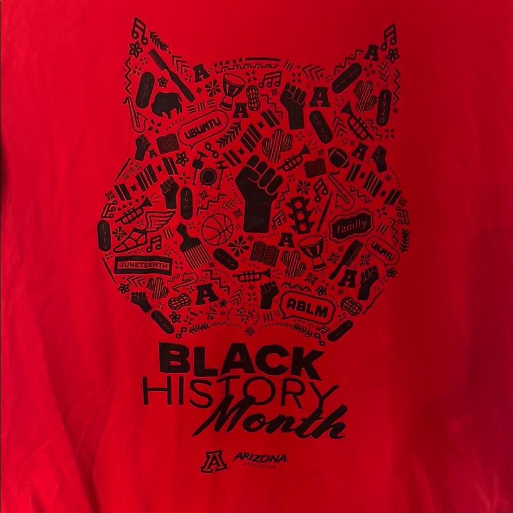 Nike Red Cat Graphic Tee